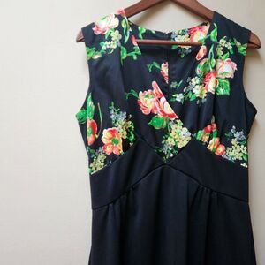 Vintage Black Floral Maxi Dress